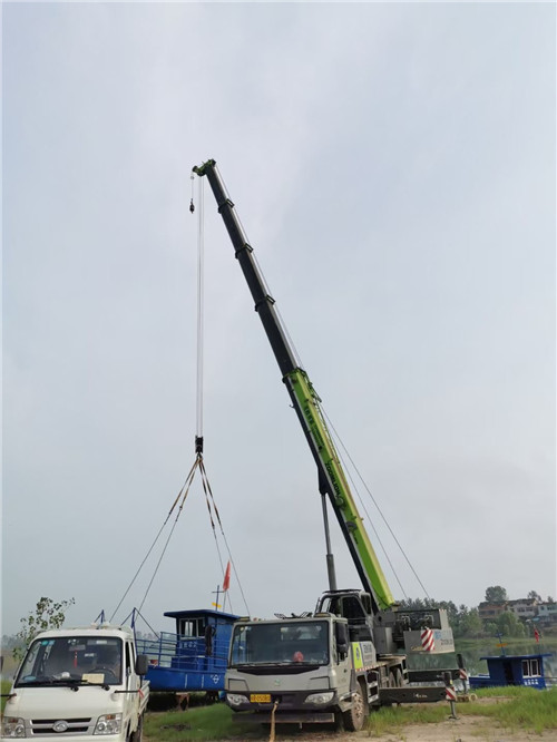 富锦市桥梁建设吊装案例